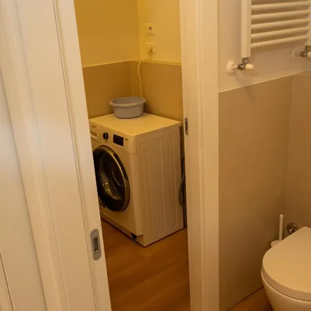 Seven Host Apartment Milan